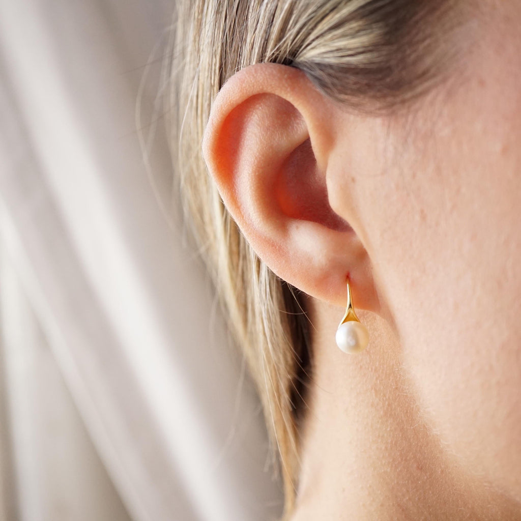 Elegant Pearl Drop Earrings, Dainty Freshwater Pearl Jewelry, Minimalist Wedding Gift for Her, Bridesmaid Earrings, Gold Dangle Earrings