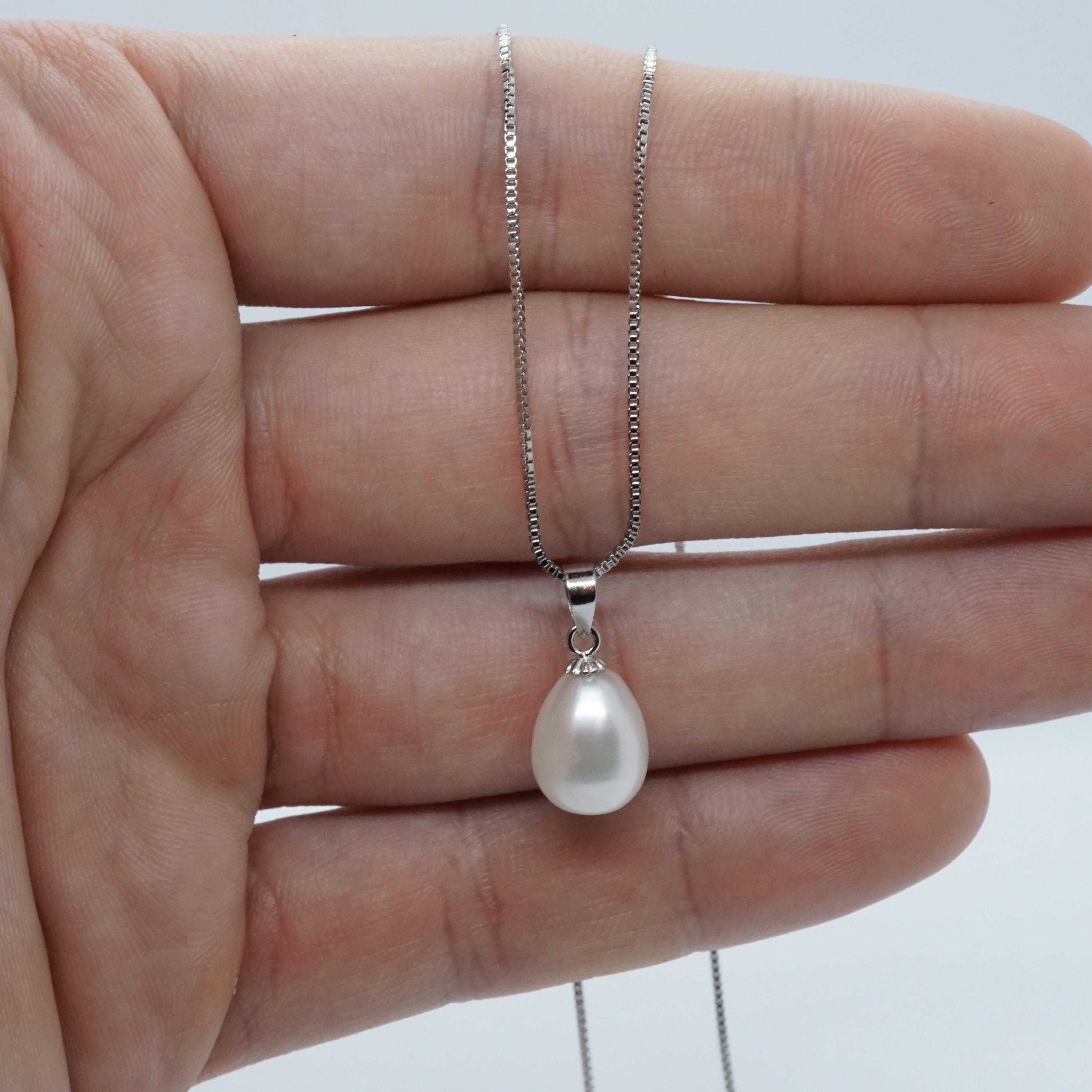 Minimalist Pearl Drop Necklace | Dainty Freshwater Pearl Pendant | Wedding Necklace | Bridesmaid Gift for Her | White & Black Pearl